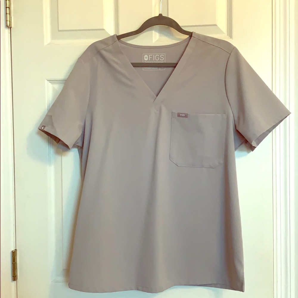 Figs scrub top